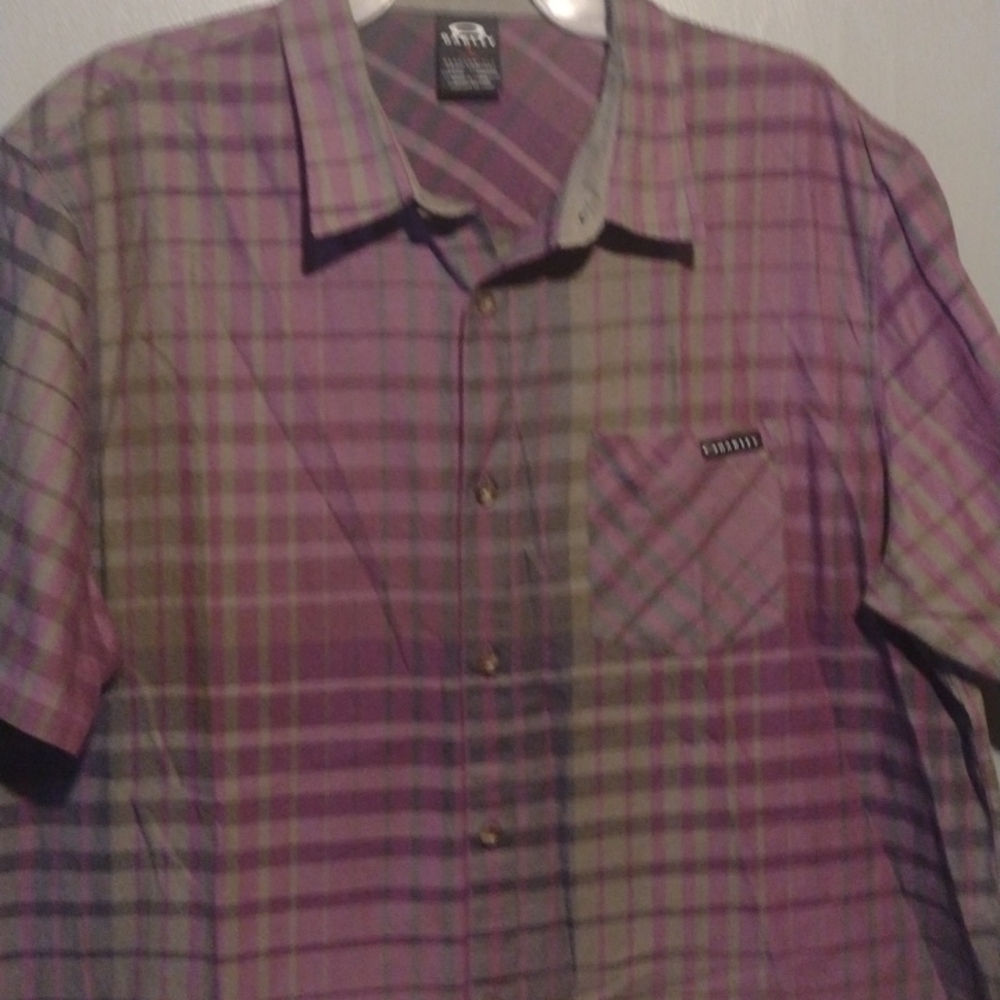 Oakley Button Up short sleeved Shirts men's XL purple with dark color stripes